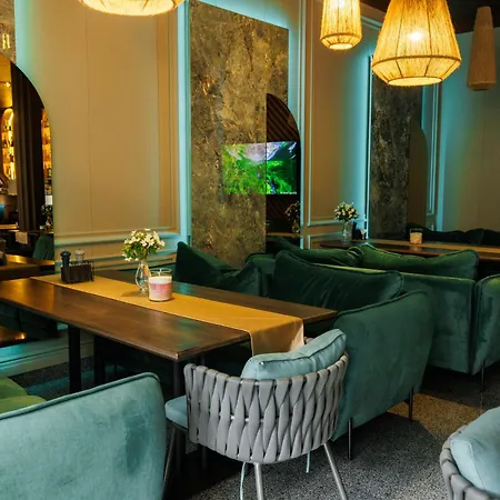 Park Bristol Oezjhorod