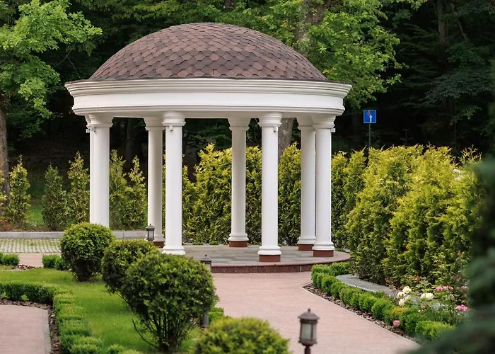 Park Bristol Hotel Oezjhorod